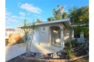 1051 ACADIA ROAD, VENICE, FL 34293 Sold 02/15/26