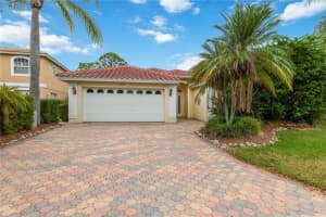 4856 Sabal Lake Cir, SARASOTA