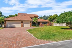 4672 PINE HARRIER DRIVE, SARASOTA, FL 34231 - MLS#MFRA4676715