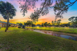 7860 PALM AIRE LANE, SARASOTA, FL 34243 - MLS#MFRA4676737