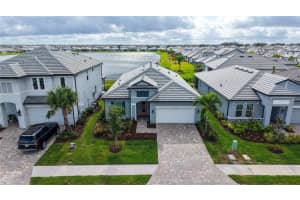 17543 Savory Mist Cir, BRADENTON