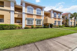 1020 Villagio Cir #202, SARASOTA