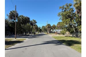 1240 HIGHLAND STREET, SARASOTA, FL 34234 - MLS#MFRA4676848