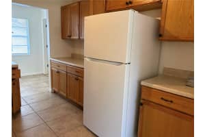 1240 HIGHLAND STREET, SARASOTA, FL 34234 - MLS#MFRA4676848