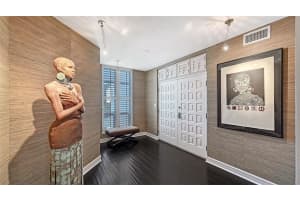 2550 HARBOURSIDE DRIVE, LONGBOAT KEY, FL 34228 - MLS#MFRA4676912