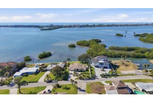 8632 DUNMORE DRIVE, SARASOTA, FL 34231 - MLS#MFRA4676947