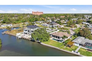 8632 DUNMORE DRIVE, SARASOTA, FL 34231 - MLS#MFRA4676947