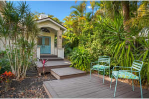 4514 TRAILS DRIVE, SARASOTA, FL 34232 - MLS#MFRA4676981