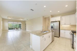 12758 COASTAL BREEZE WAY, BRADENTON, FL 34211 - MLS#MFRA4677016