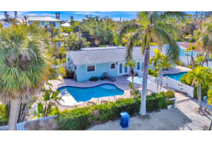 207 75TH STREET, BRADENTON BEACH, FL 34217 - MLS#MFRA4677085