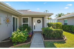 3908 CENTER GATE CIRCLE, SARASOTA, FL 34233 - MLS#MFRA4677107