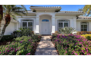 4704 SWEETMEADOW CIRCLE, SARASOTA, FL 34238 - MLS#MFRA4677112