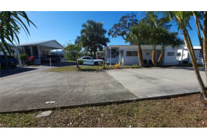 3275 26TH AVENUE, BRADENTON, FL 34208 - MLS#MFRA4677130