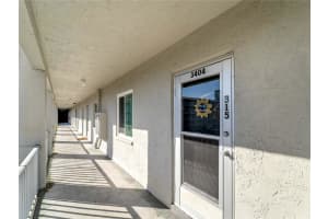 3404 LAKE BAYSHORE DRIVE, BRADENTON, FL 34205 - MLS#MFRA4677147