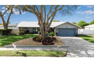 1014 63rd St W, BRADENTON