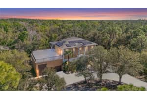 95 Vic Edwards Rd, SARASOTA