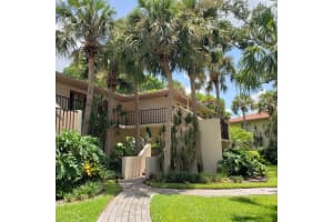 6450 Wild Oak Bay Blvd #239 Bradenton, FL 34210 - Off Market
