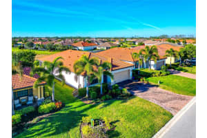 10202 MARBELLA DRIVE, BRADENTON, FL 34211 - MLS#MFRA4677179