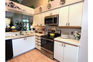 6713 STONE RIVER RD #203, BRADENTON, FL 34203 - MLS#MFRA4677191