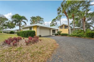 227 SOUTHAMPTON DRIVE, VENICE, FL 34293 - MLS#MFRA4677192