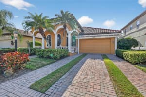 3710 80TH DRIVE, SARASOTA, FL 34243 - MLS#MFRA4677199