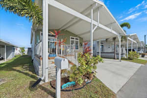 57 Edessa Dr, PALMETTO