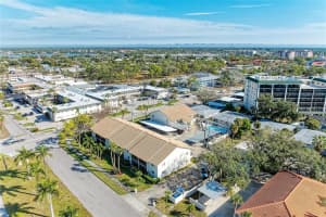 525 BARCELONA AVENUE, VENICE, FL 34285 - MLS#MFRA4677202