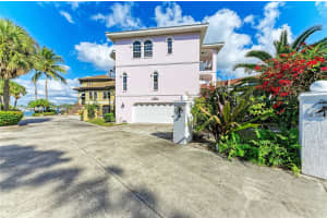 282 SANTA MARIA STREET, VENICE, FL 34285 - MLS#MFRA4677246