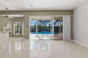 6991 SUPERIOR STREET CIRCLE, SARASOTA, FL 34243 - MLS#MFRA4677330