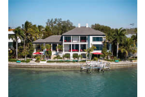 1204 HILLVIEW DRIVE, SARASOTA, FL 34239 - MLS#MFRA4677344