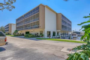 1714 69TH AVENUE, BRADENTON, FL 34207 - MLS#MFRA4677355