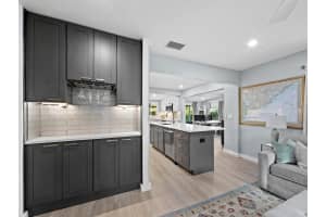 2421 PROSPECT STREET, SARASOTA, FL 34239 - MLS#MFRA4677367