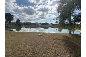 600 NEPONSIT DRIVE, VENICE, FL 34293 - MLS#MFRA4677377