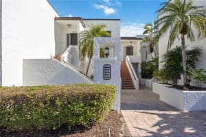 5010 MARSH FIELD ROAD, SARASOTA, FL 34235 - MLS#MFRA4677490