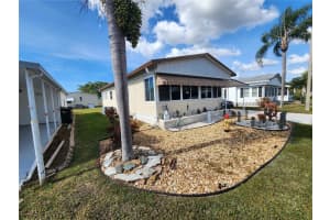 808 53rd Ave E #75, BRADENTON