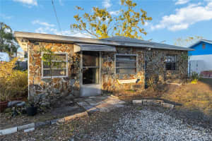 2529 CREST AVENUE, TAMPA, FL 33614 - MLS#MFRA4677515