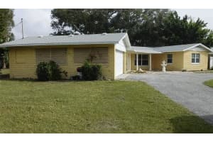 8185 LONGBAY BOULEVARD, SARASOTA, FL 34243 - MLS#MFRA4677562