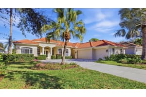 7318 EATON COURT, UNIVERSITY PARK, FL 34201 - MLS#MFRA4677574