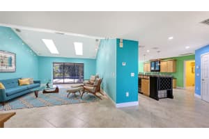 4251 PASADENA CIRCLE, SARASOTA, FL 34233 - MLS#MFRA4677604