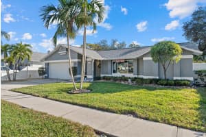 9320 126TH AVENUE, LARGO, FL 33773 - MLS#MFRA4677605