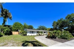 703 WHITFIELD AVENUE, SARASOTA, FL 34243 - MLS#MFRA4677614