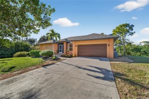 925 GULL ROAD, VENICE, FL 34293 - MLS#MFRA4677664