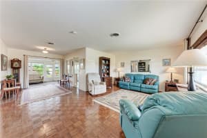 563 OXFORD DRIVE, VENICE, FL 34293 - MLS#MFRA4677686