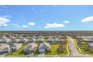 16306 ISOLA PL, LAKEWOOD RANCH, FL 34211 - MLS#MFRA4677687