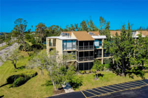 612 BIRD BAY DRIVE, VENICE, FL 34285 - MLS#MFRA4677688