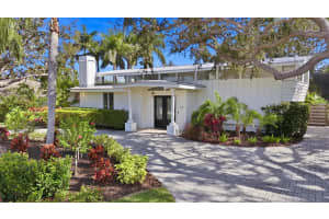 425 PARTRIDGE CIRCLE, SARASOTA, FL 34236 - MLS#MFRA4677779