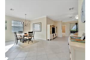 6880 WILLOWSHIRE WAY, BRADENTON, FL 34212 - MLS#MFRA4677810