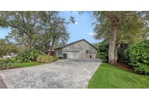 4711 MAID MARIAN LANE, SARASOTA, FL 34232 - MLS#MFRA4677828