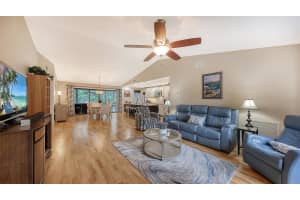 4711 MAID MARIAN LANE, SARASOTA, FL 34232 - MLS#MFRA4677828