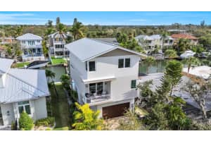 4881 OXFORD DRIVE, SIESTA KEY, FL 34242 - MLS#MFRA4677832